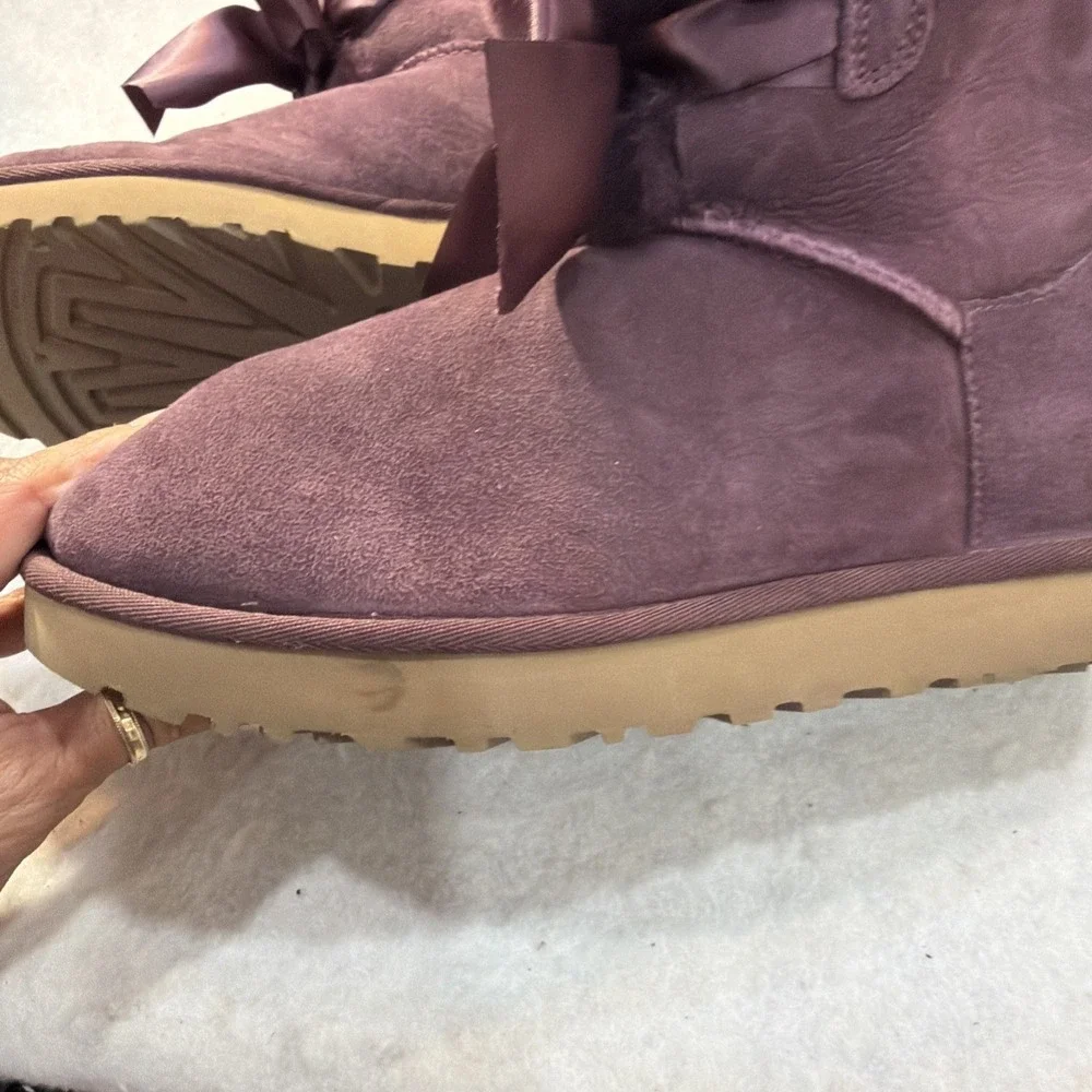 UGG GITA PORT SATIN BOW SHEARLING LINED Boot US 9 /EU 40/ UK 7 NEW Plum Warmer